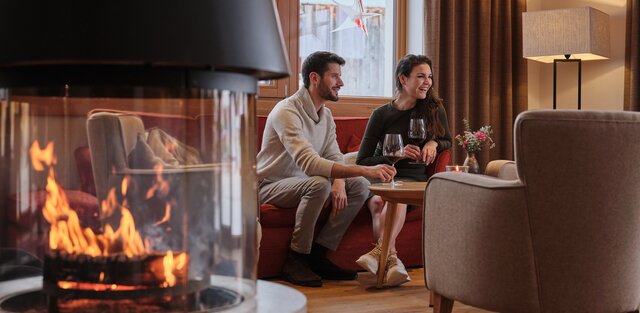 couple at the Hotel Schranz in Lech | © Mathias Lixl