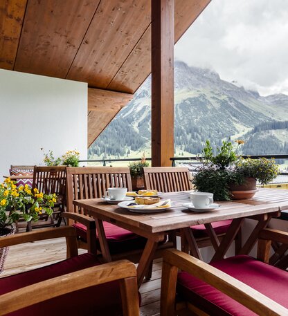 holiday flat with terrace in Lech