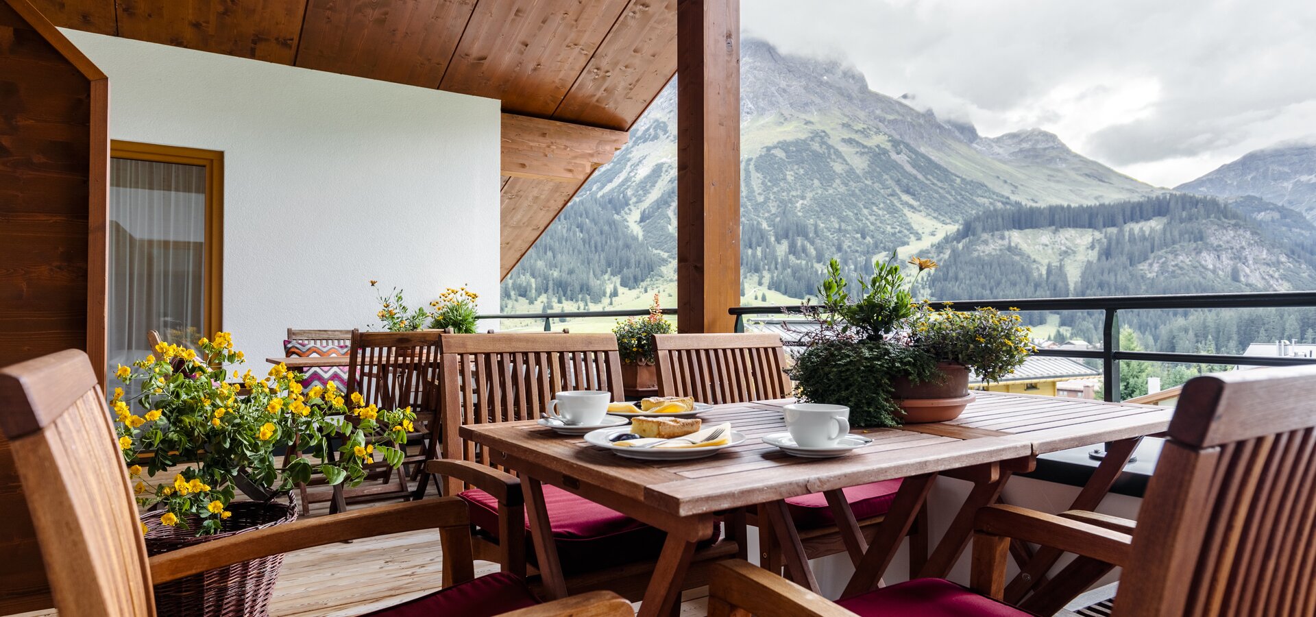 holiday flat with terrace in Lech