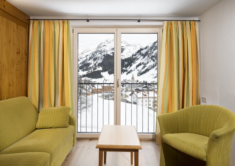 Familienzimmer im Winter in Lech