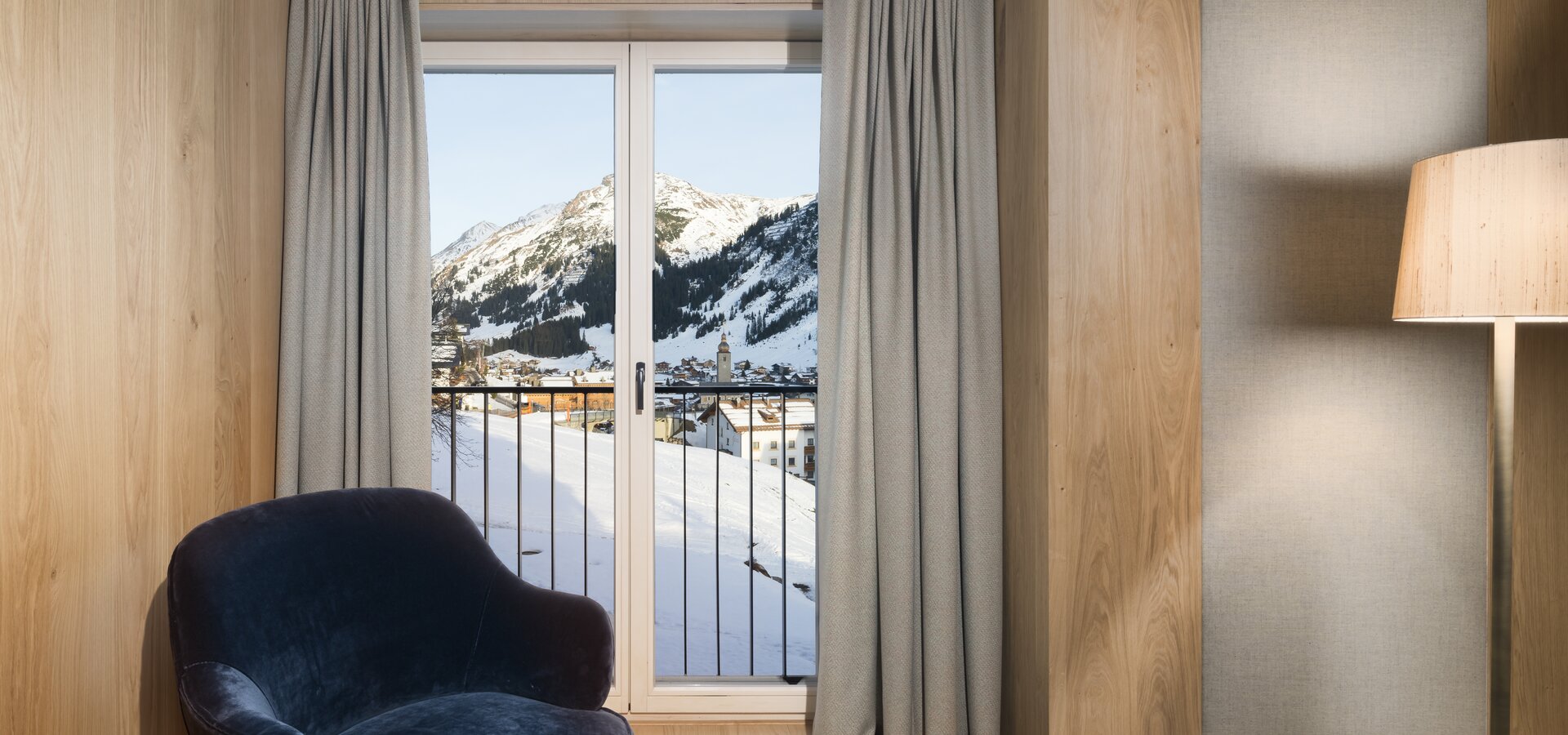 hotel room winter in Lech