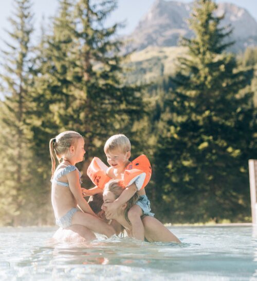 family beach vacation in Lech | © Daniel Zangerl / Lech Zuers Tourismus